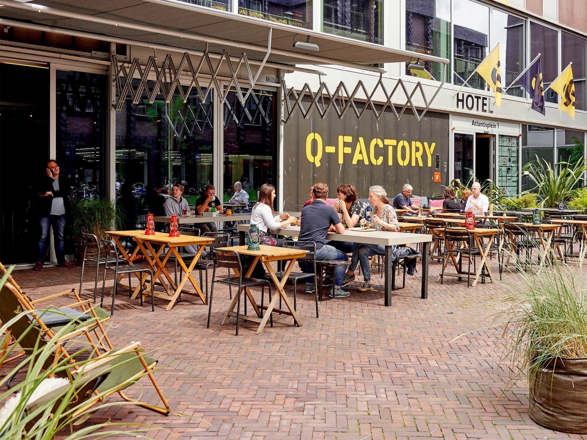 Q-Factory Hotel Amsterdam Dış mekan fotoğraf